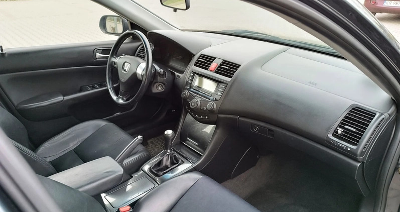 Honda Accord cena 15900 przebieg: 262000, rok produkcji 2003 z Jasło małe 106